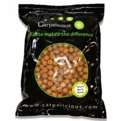 CARPELICIOUS RM Tasty Nuts Boilies 2,5kg